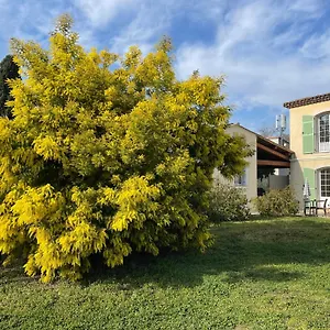 https://chambre-dhotes-la-bastide-des-eucalyptus.fr-provencehotel.com